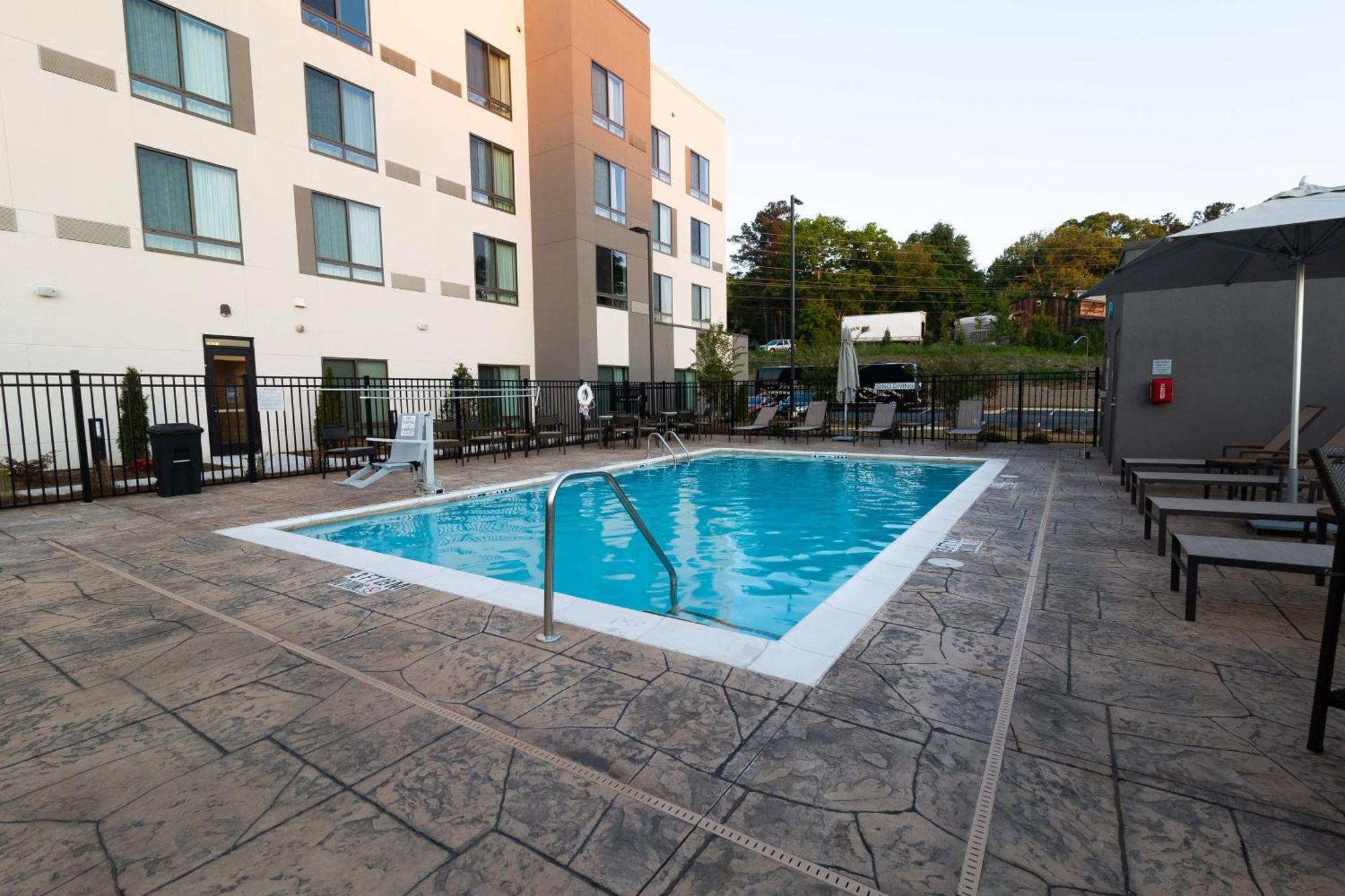 Courtyard By Marriott カータースビル エクステリア 写真